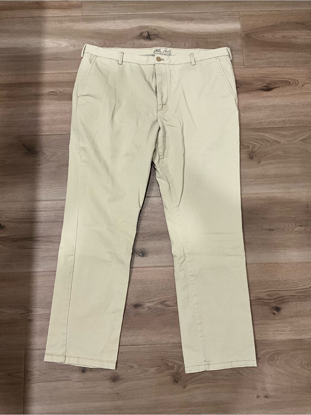 Izod Men's Light Cream Chino Pants